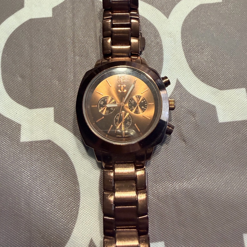 Brown Metal Link Chronograph Watch